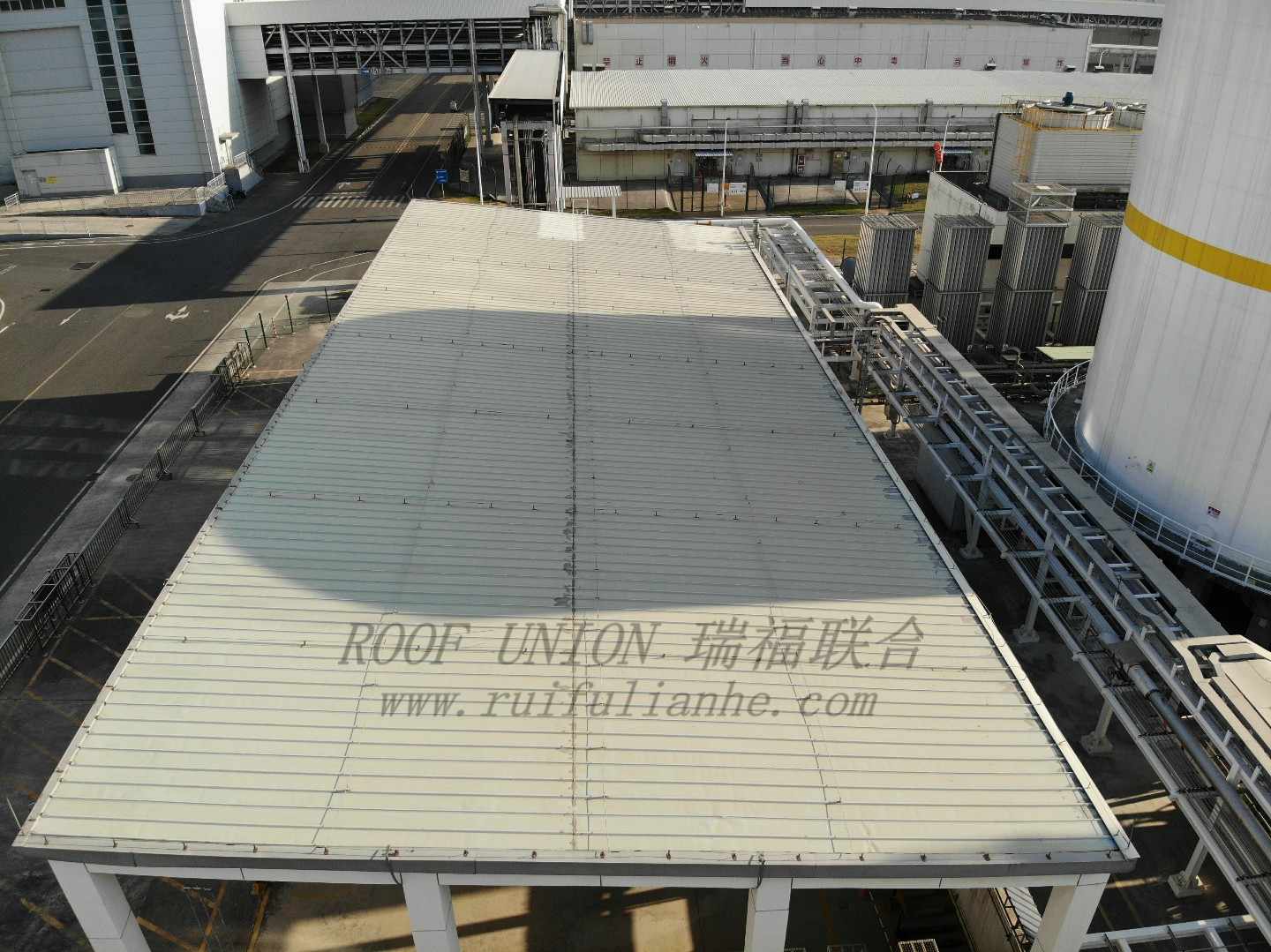 广东某大型液晶面板生产企业金属屋面防水工程